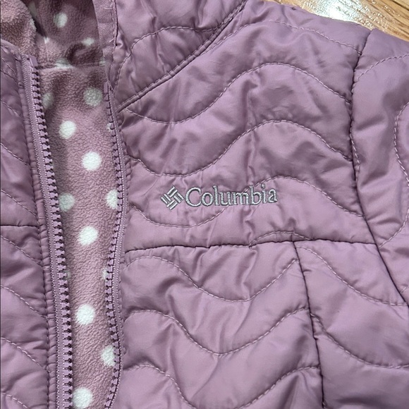 Columbia Quilted Jacket in Dusty Purple with Polka Dot Lining - Picture 4 of 7